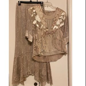 Beautiful Spencer Alexis 3pc Set